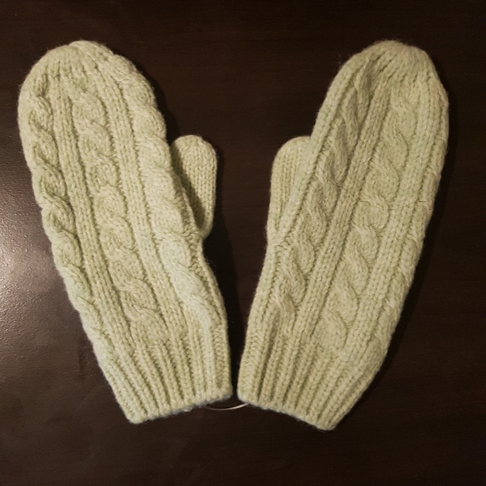 Light Green Mittens
